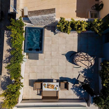 Ninemian Suites Syros Ермополи Екстериор снимка