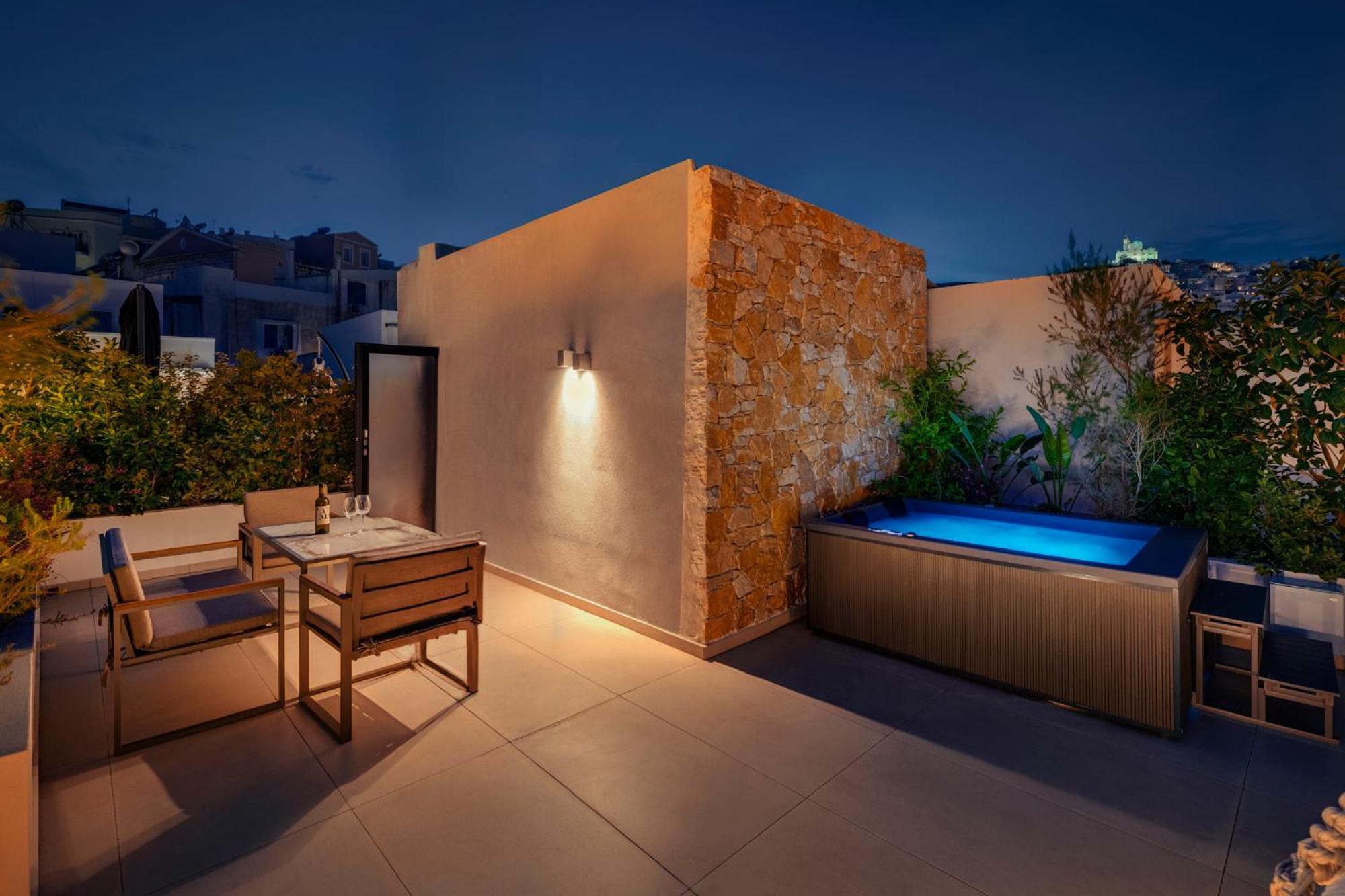 Ninemian Suites Syros Ермополи Екстериор снимка