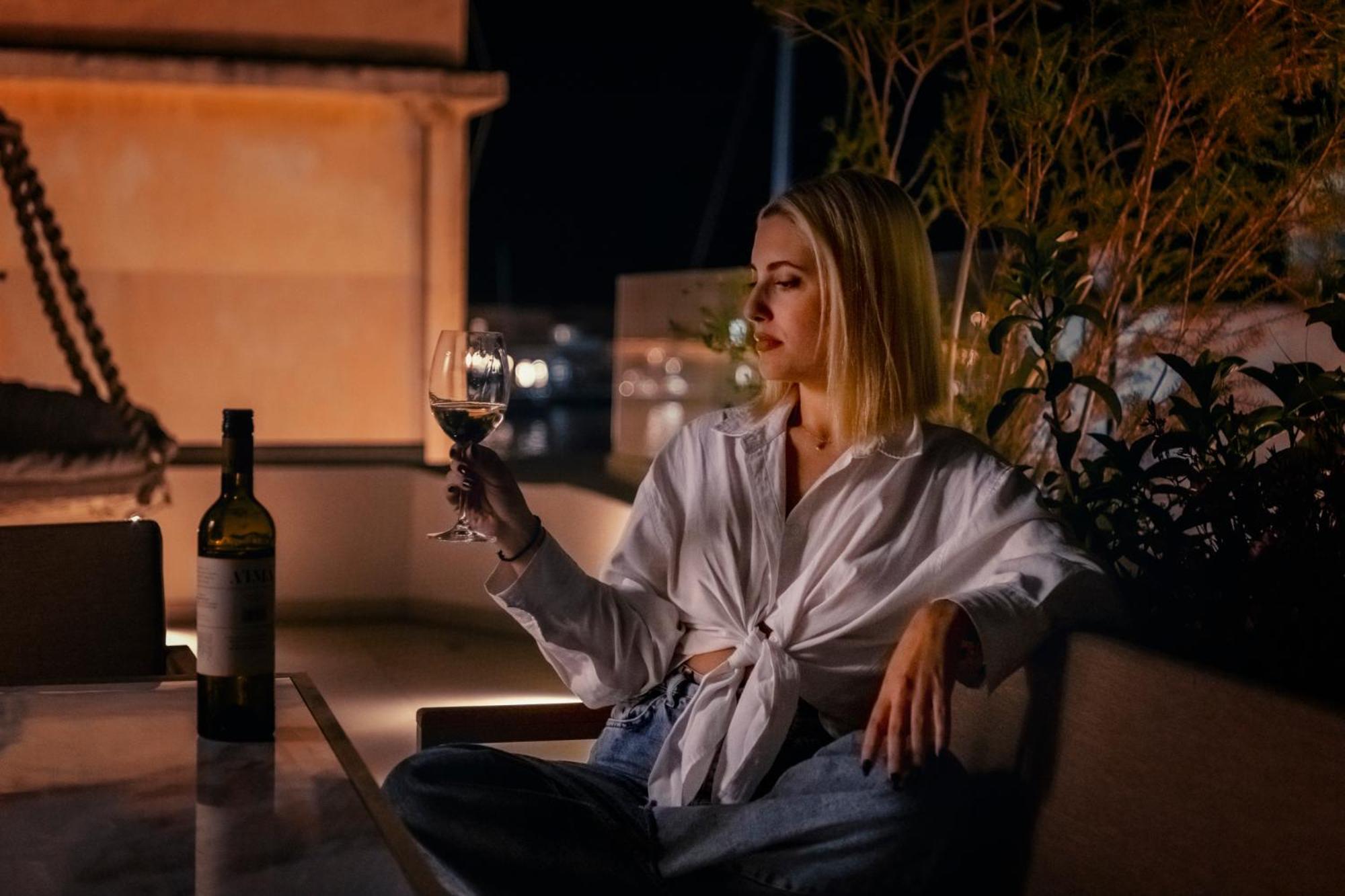 Ninemian Suites Syros Ермополи Екстериор снимка